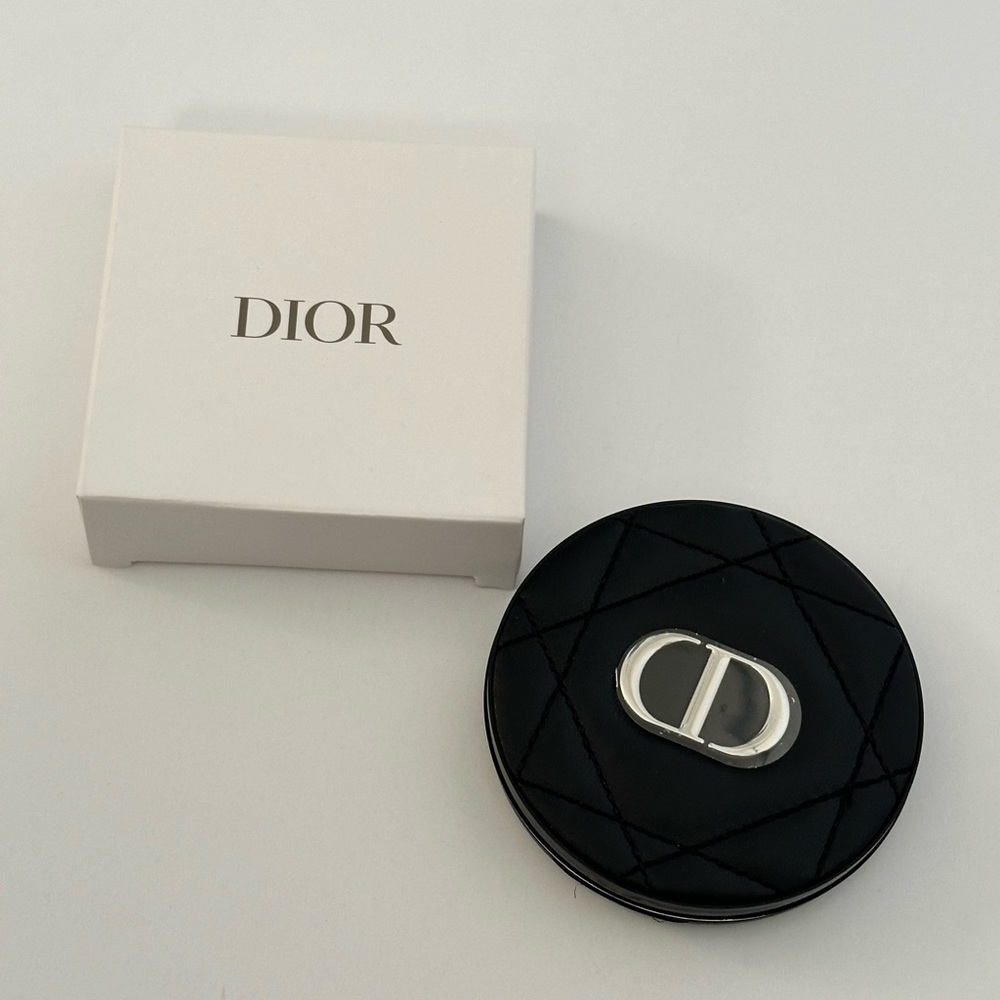Dior Compact Mirror - Picture 3 of 4